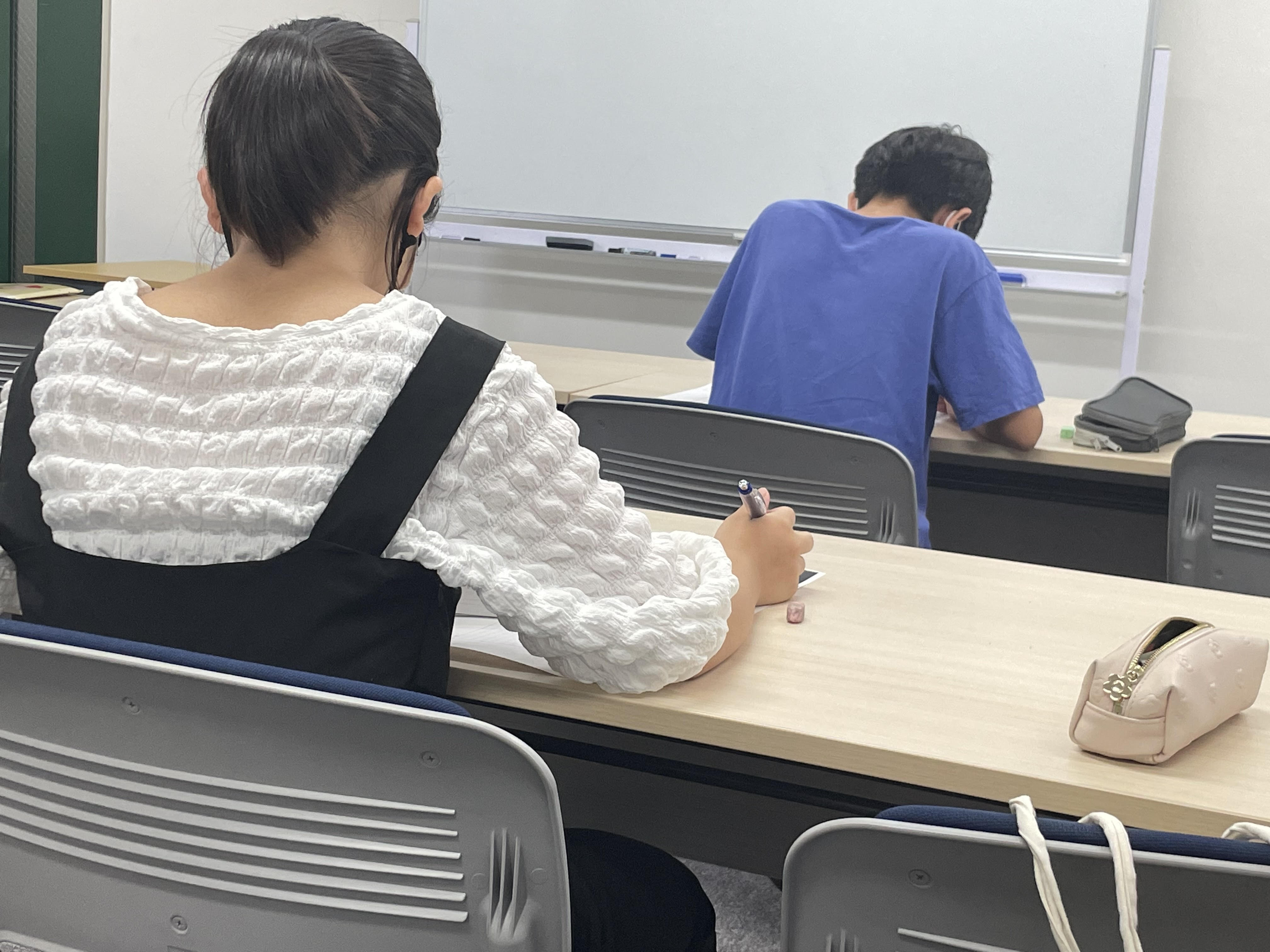 ダウンロード (6)